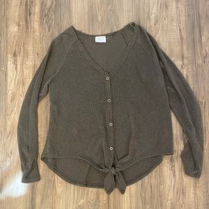 Front knot long sleeve shirt